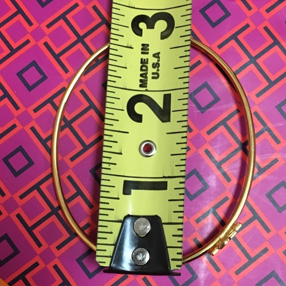 Tory Burch 😍Logo T Bangle Bracelet- 1 LEFT - Picture 7 of 8